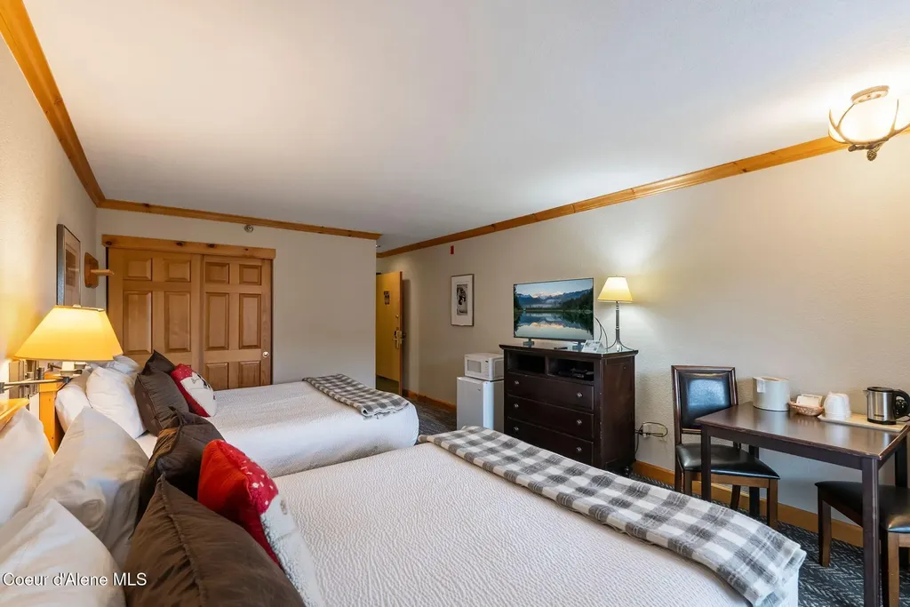 72 Great Escape Road Sandpoint ID 83864
