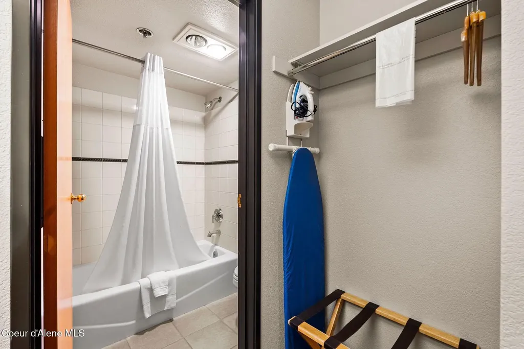 72 Great Escape Road Sandpoint ID 83864