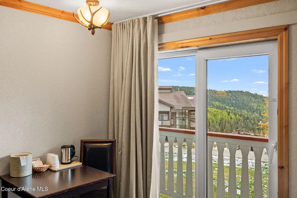 72 Great Escape Road Sandpoint ID 83864