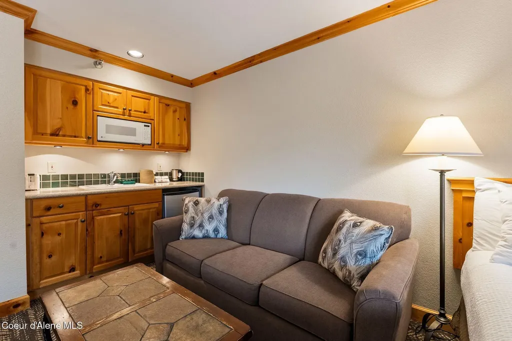 72 Great Escape Road Sandpoint ID 83864