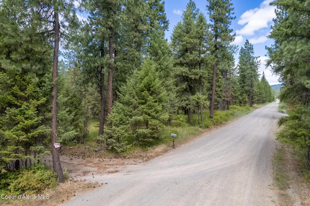 512 Everett Huff Road Oldtown ID 83822