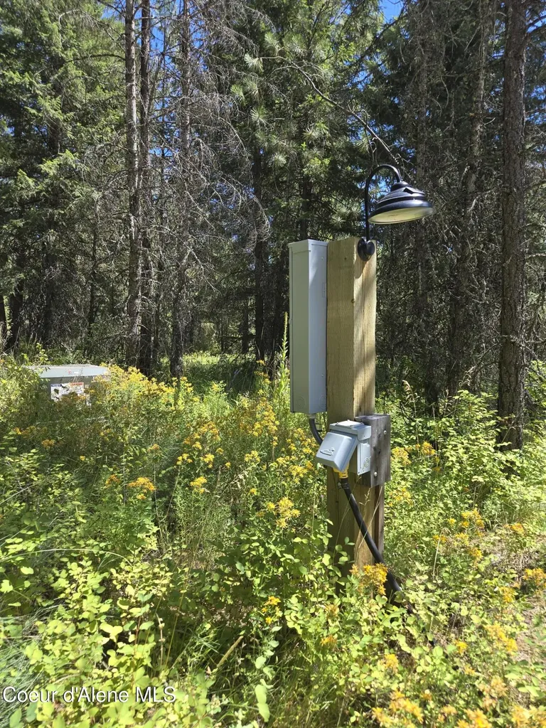 512 Everett Huff Road Oldtown ID 83822