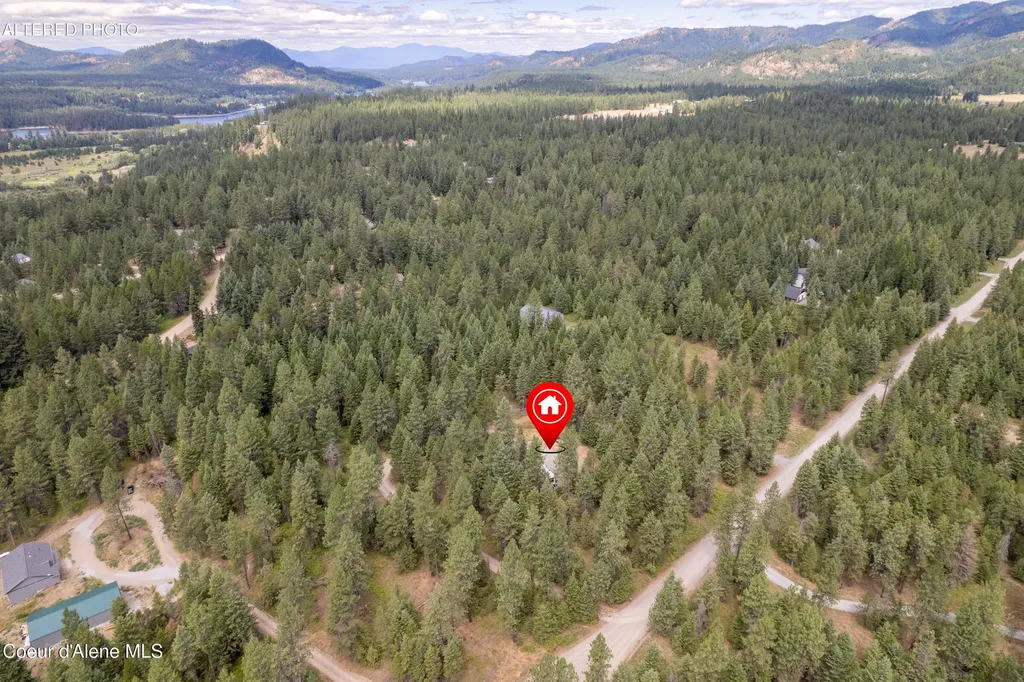 512 Everett Huff Road Oldtown ID 83822