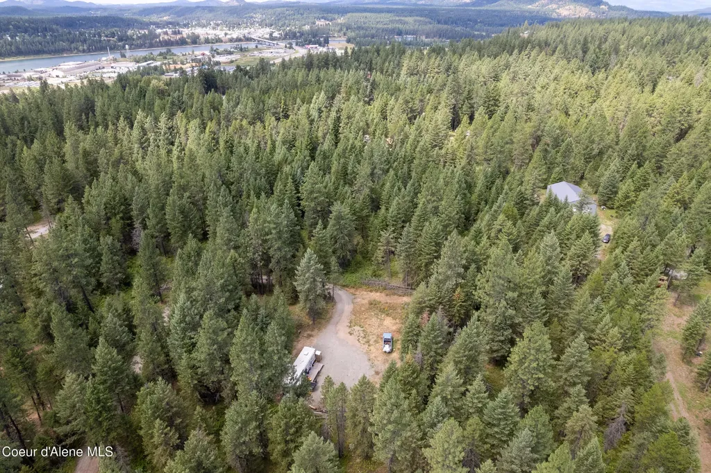 512 Everett Huff Road Oldtown ID 83822