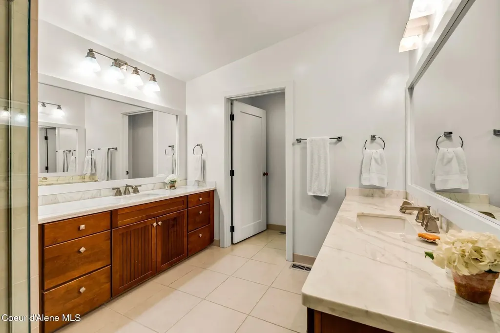 412 Sandpoint Avenue Sandpoint ID 83864