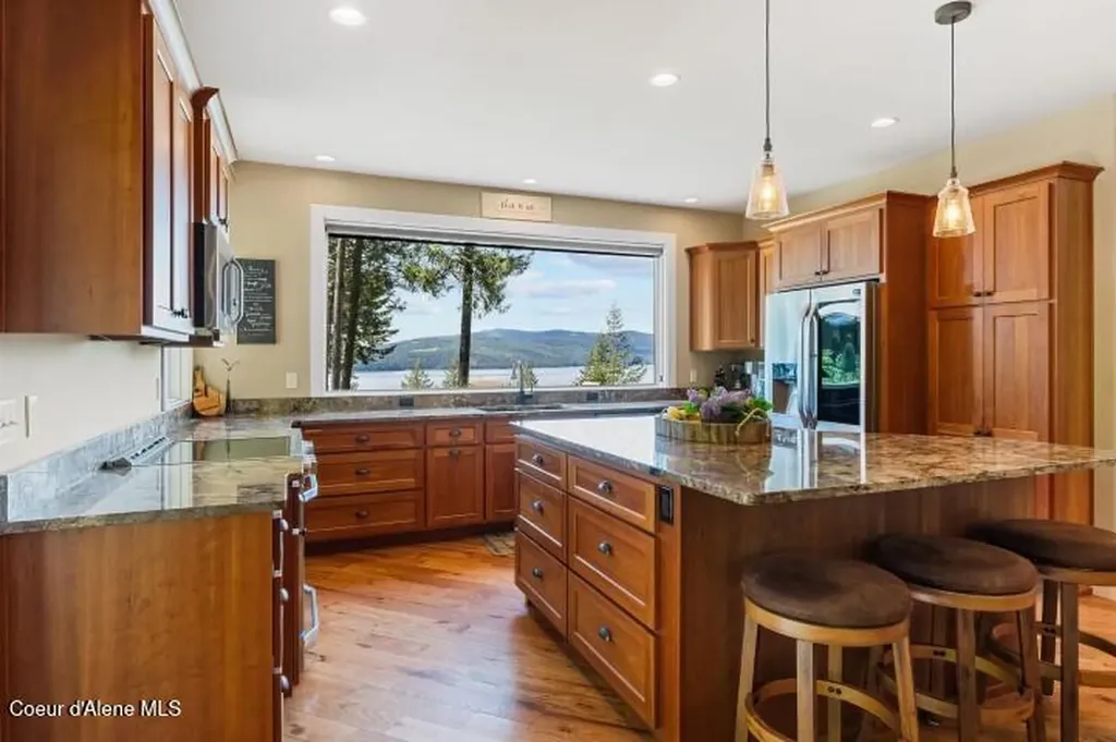 707 Eagen Mountain Drive Hope ID 83836