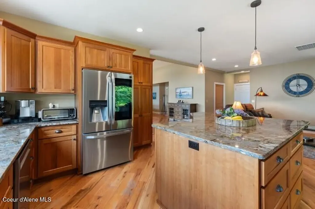 707 Eagen Mountain Drive Hope ID 83836