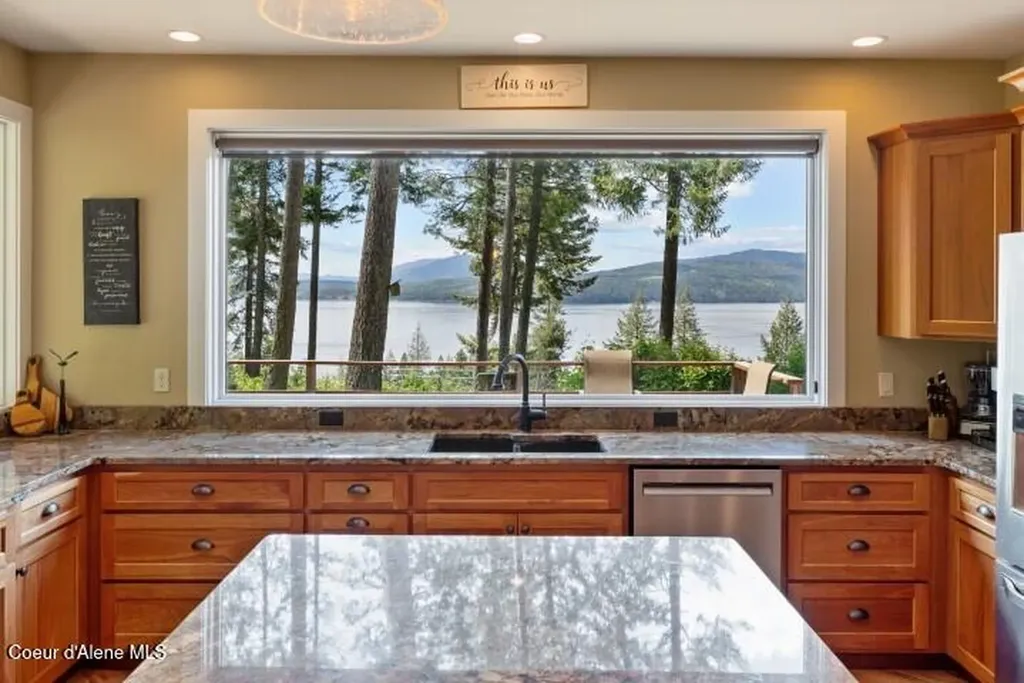707 Eagen Mountain Drive Hope ID 83836