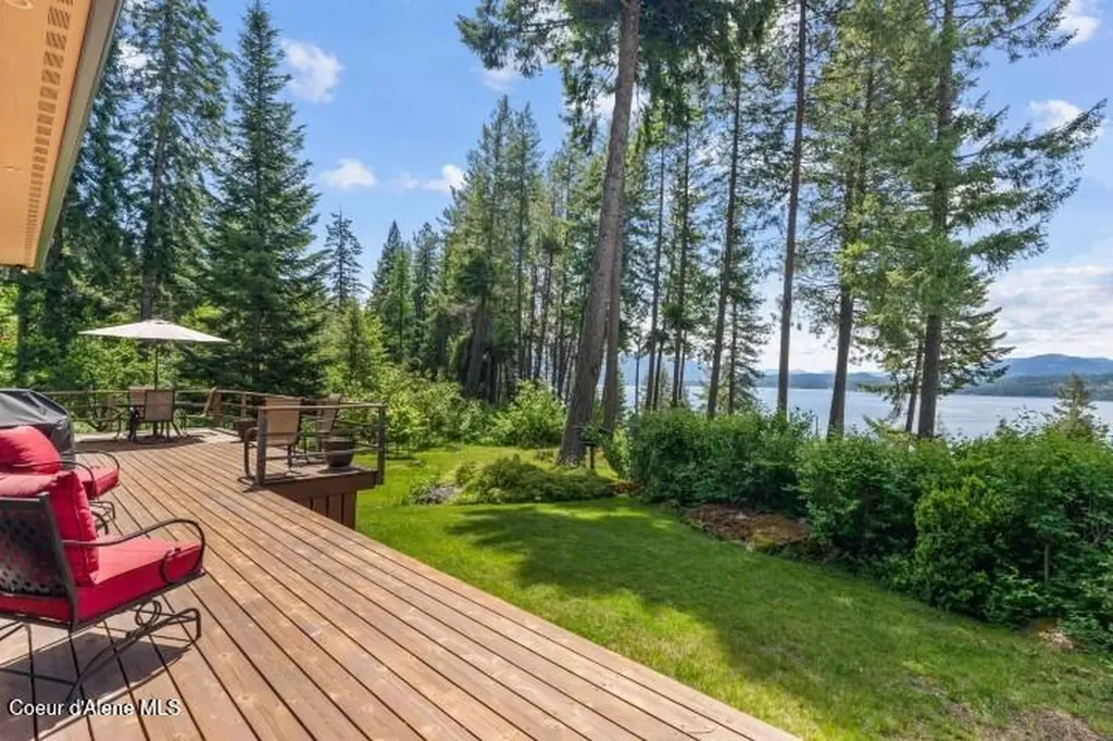 707 Eagen Mountain Drive Hope ID 83836