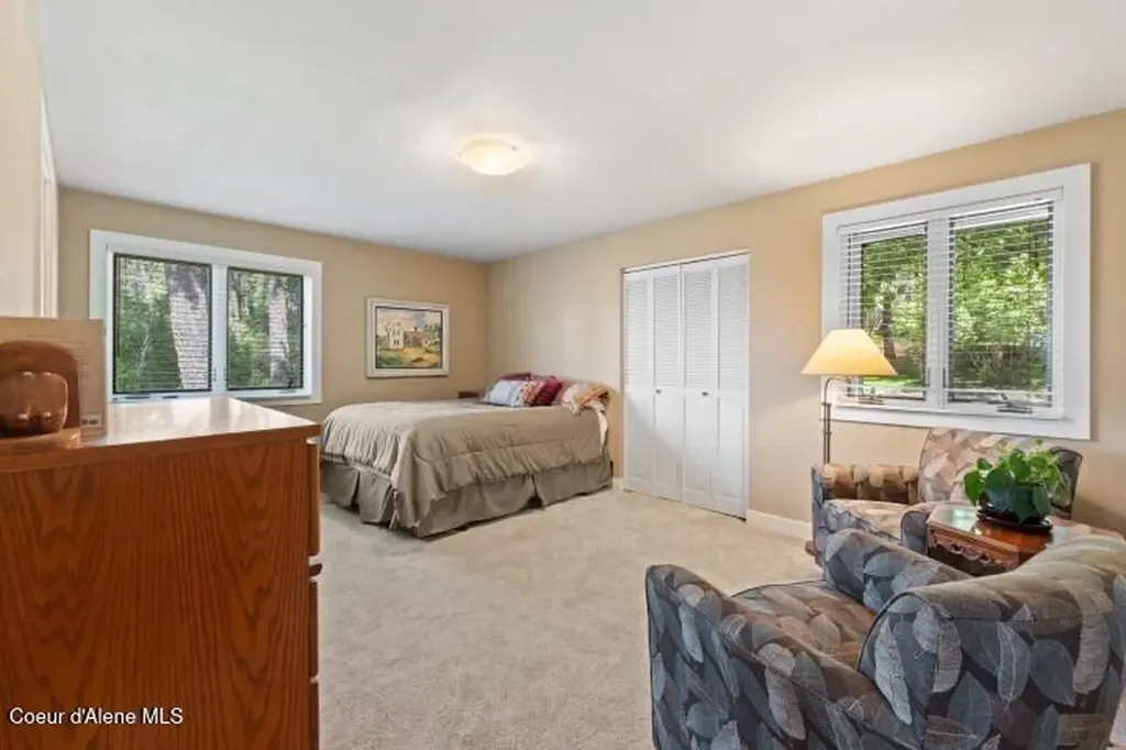 707 Eagen Mountain Drive Hope ID 83836
