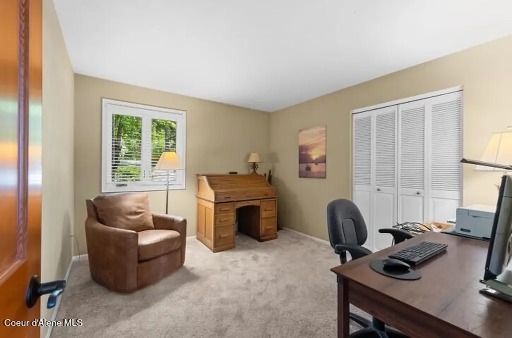 707 Eagen Mountain Drive Hope ID 83836