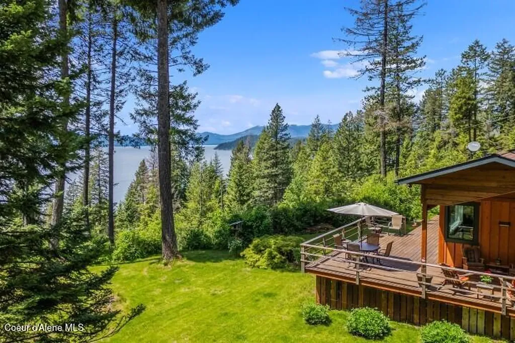 707 Eagen Mountain Drive Hope ID 83836
