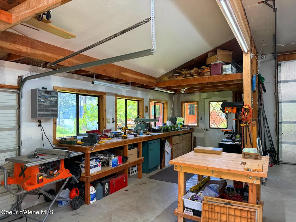 707 Eagen Mountain Drive Hope ID 83836