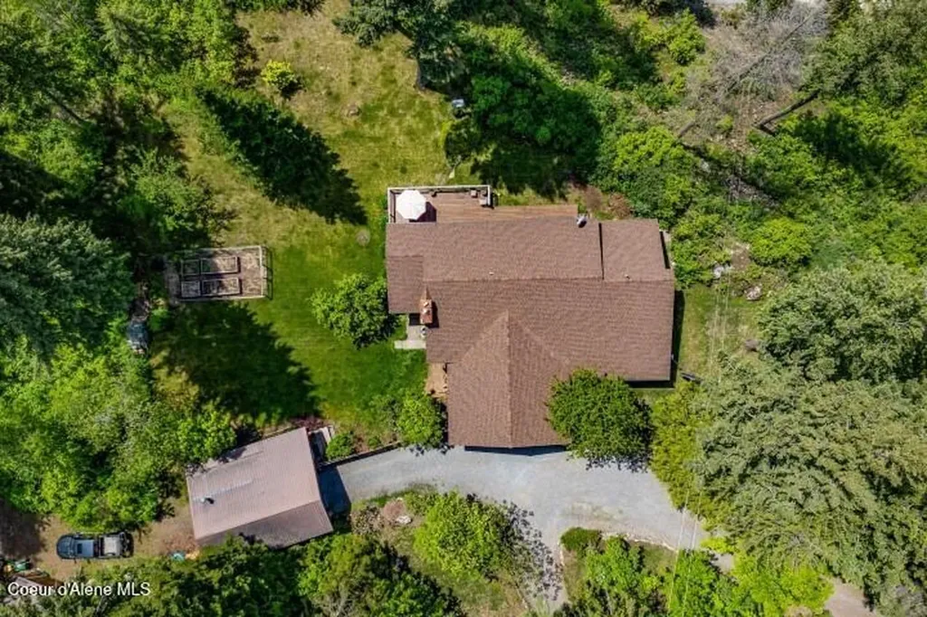 707 Eagen Mountain Drive Hope ID 83836