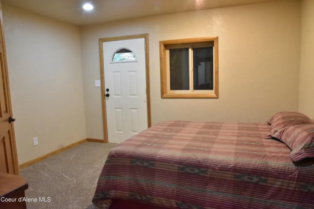 391457 Highway 95 Plummer ID 83851