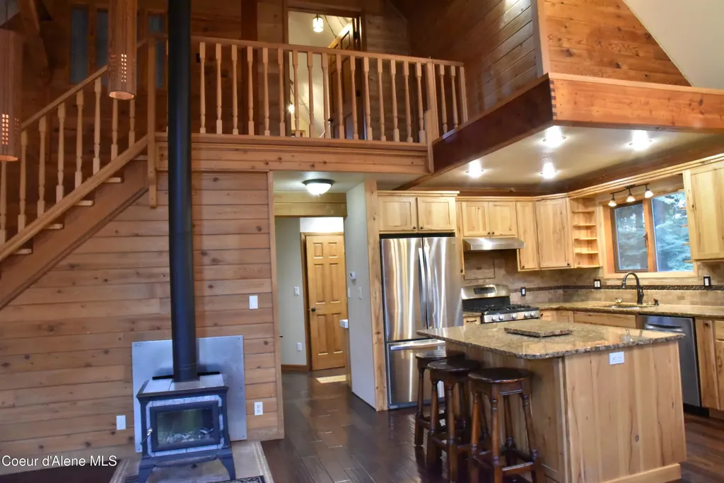 391457 Highway 95 Plummer ID 83851