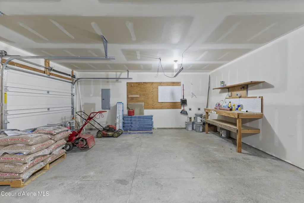 11897 W Hidden Valley Road Rathdrum ID 83858