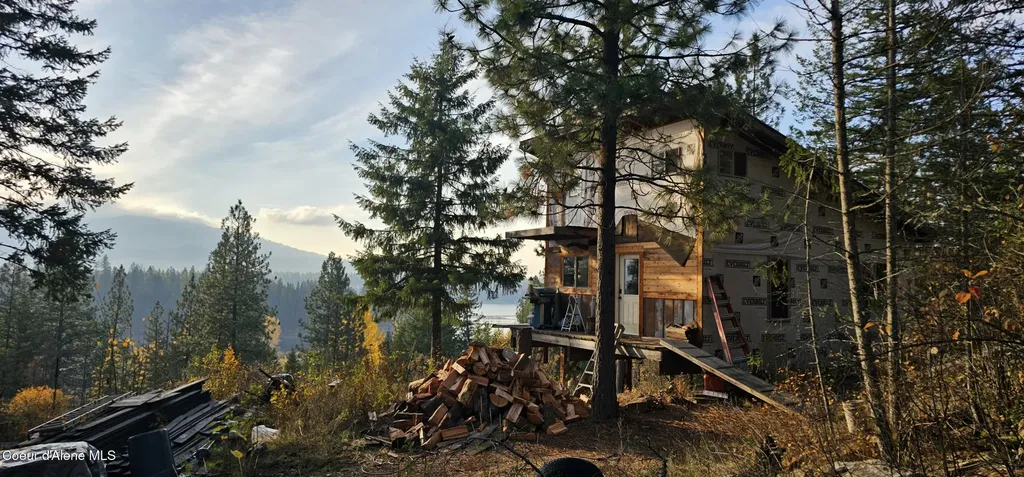 125 Tracker Way Priest River ID 83856