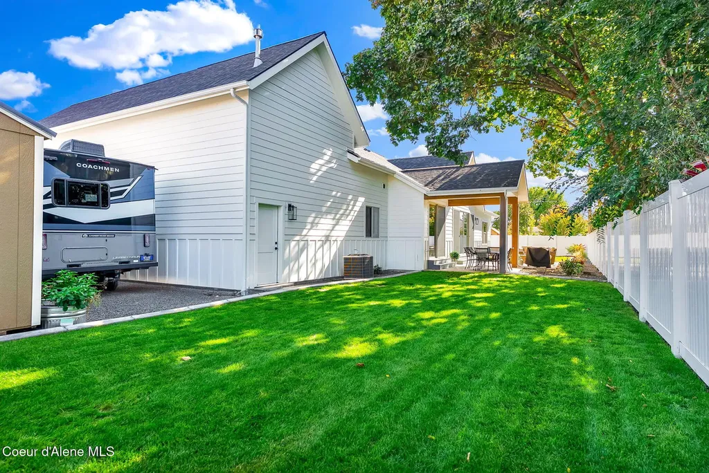 1243 W Orchard Avenue Hayden ID 83835