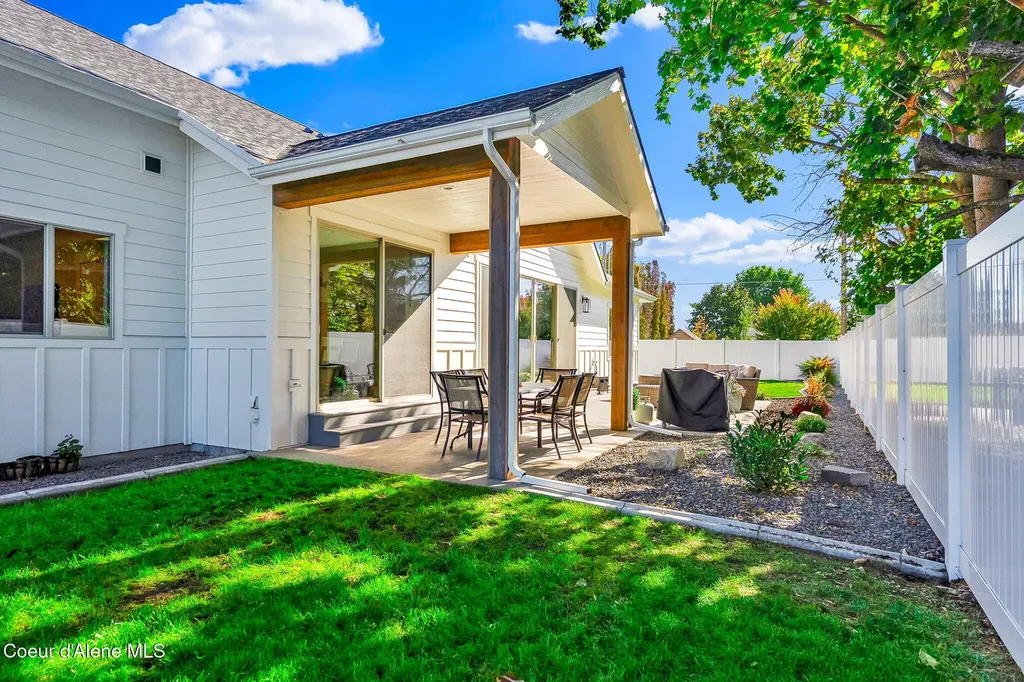 1243 W Orchard Avenue Hayden ID 83835