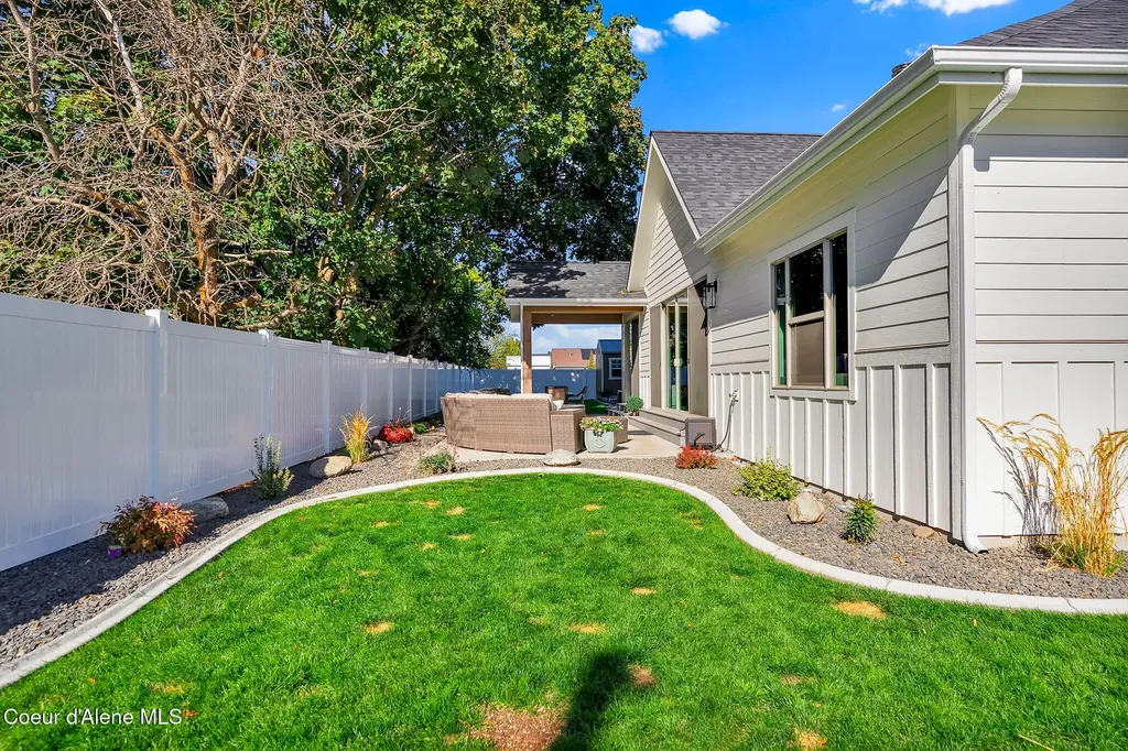 1243 W Orchard Avenue Hayden ID 83835