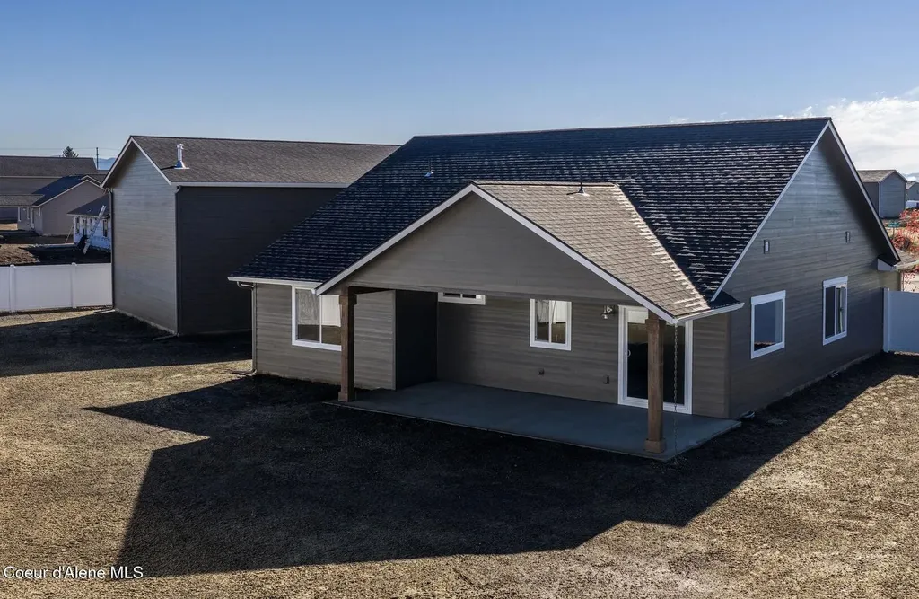 6791 W Plant Lane Rathdrum ID 83858