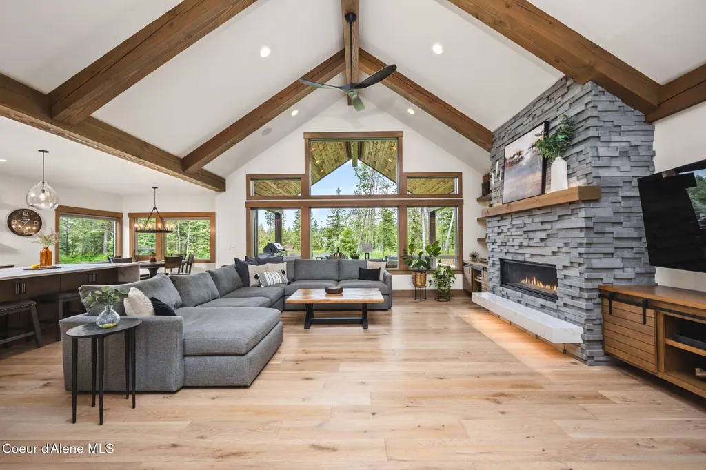 1230 E Amulet Circle Rathdrum ID 83858