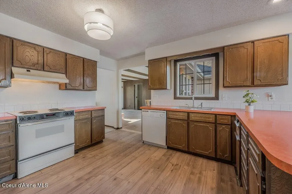 840 S Carpenter Loop Post Falls ID 83854