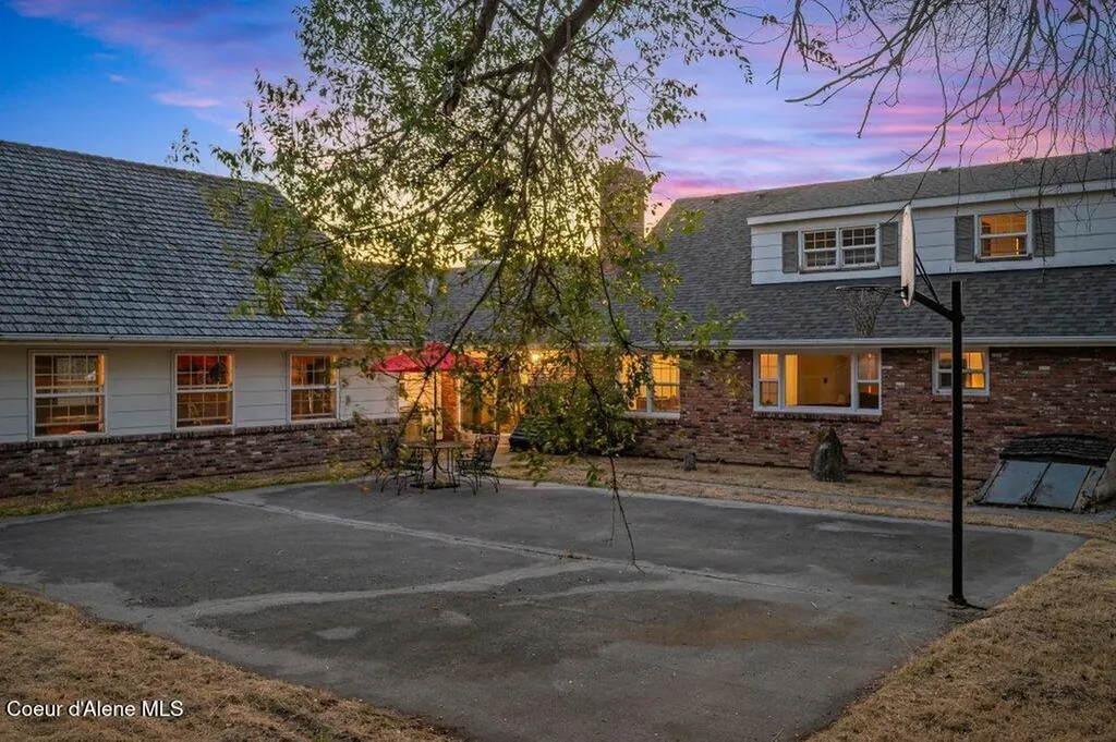 840 S Carpenter Loop Post Falls ID 83854