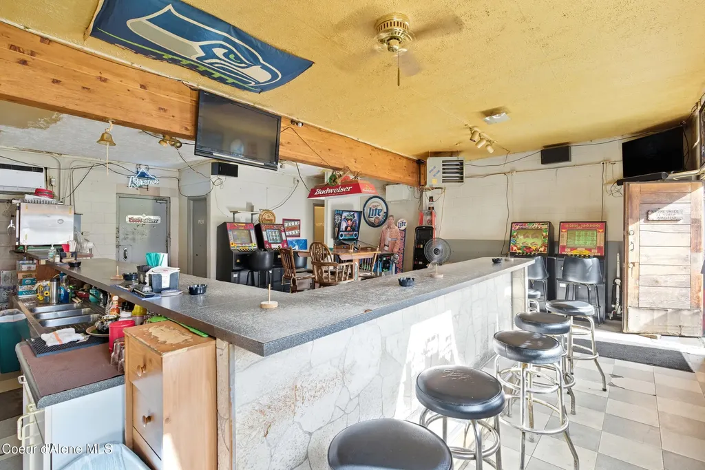 212 Main Street Smelterville ID 83868