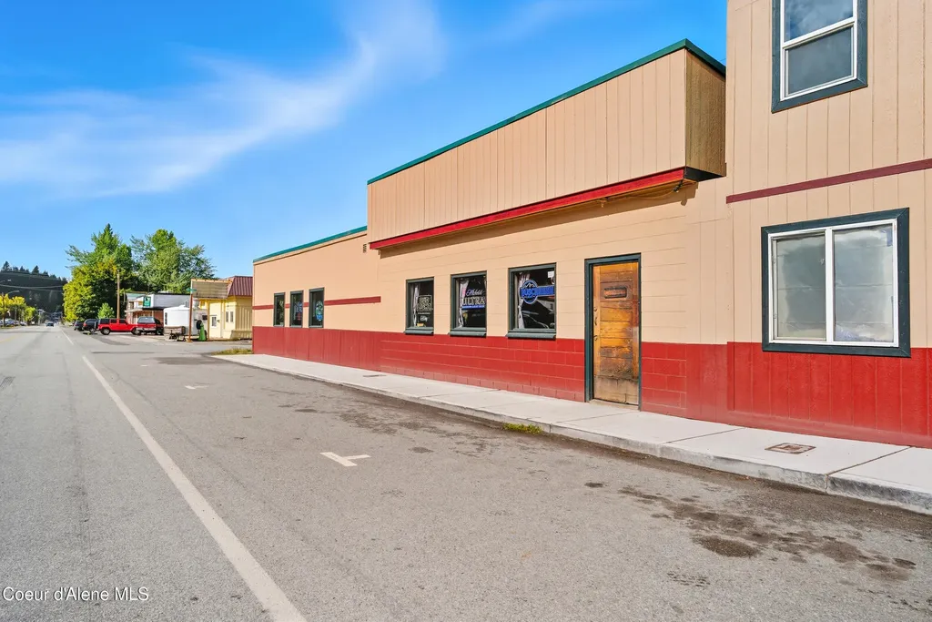 212 Main Street Smelterville ID 83868