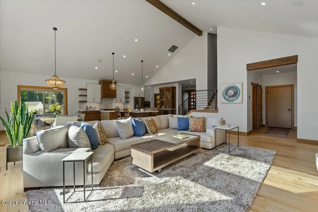 1038 E Gravelstone Court Hayden ID 83835