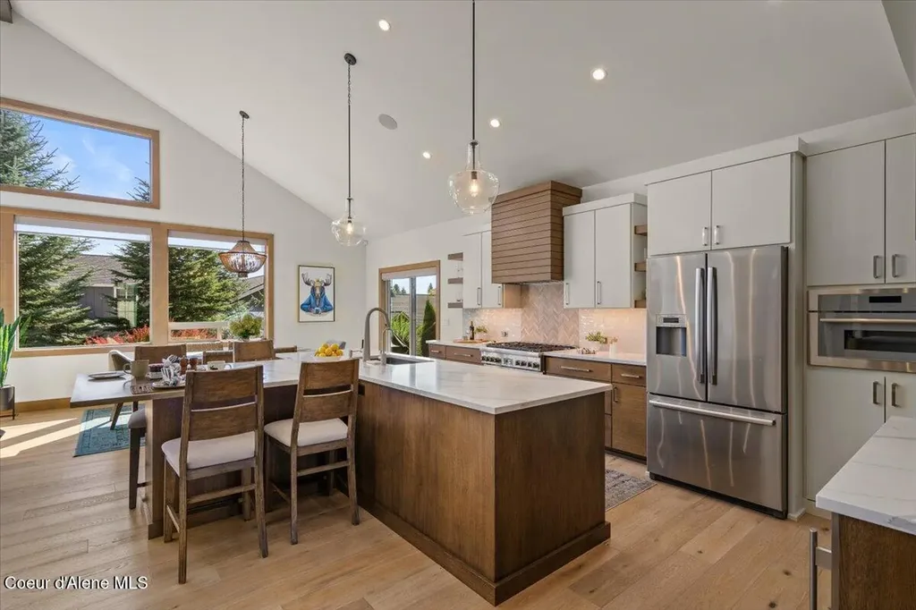1038 E Gravelstone Court Hayden ID 83835