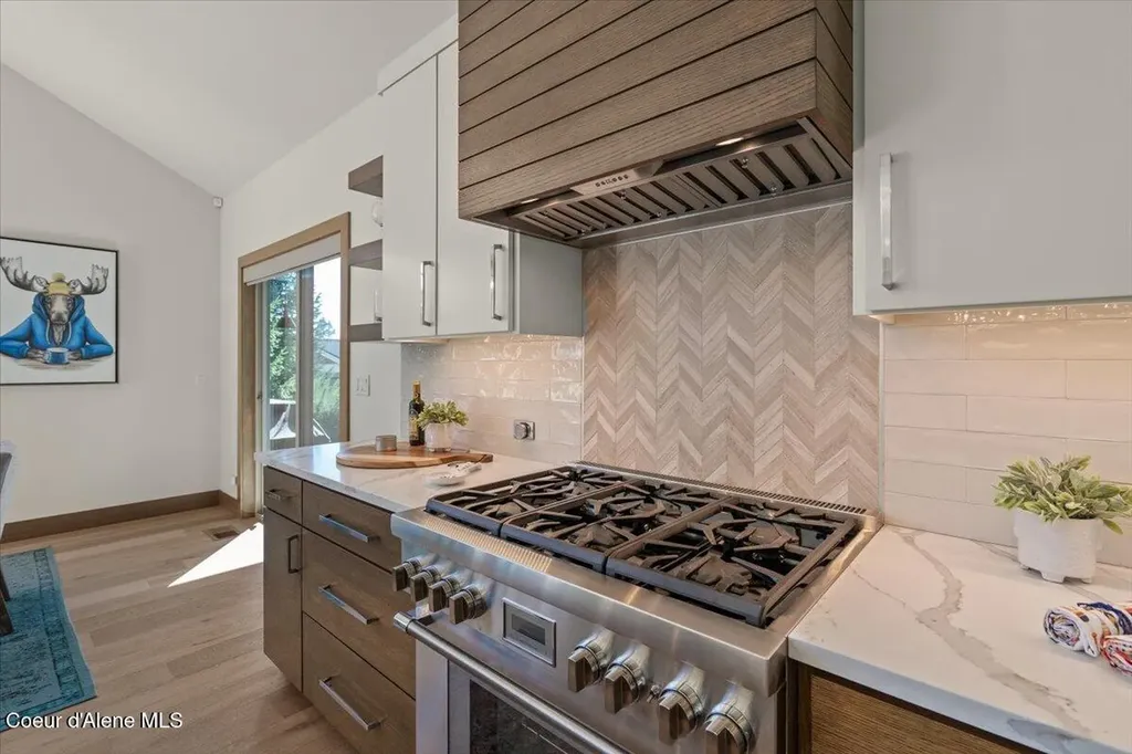 1038 E Gravelstone Court Hayden ID 83835