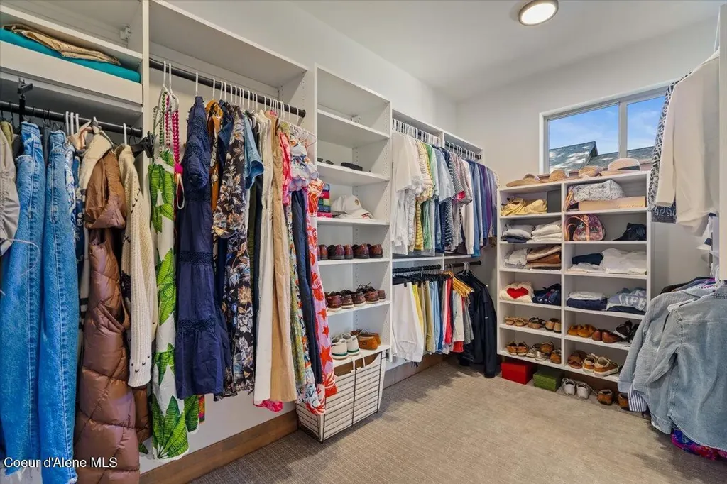 1038 E Gravelstone Court Hayden ID 83835