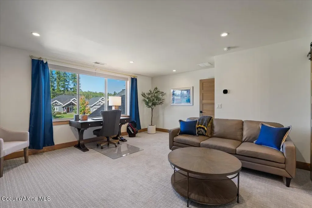 1038 E Gravelstone Court Hayden ID 83835