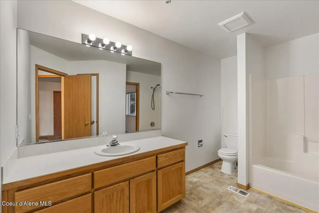3414 E 12th Avenue Post Falls ID 83854