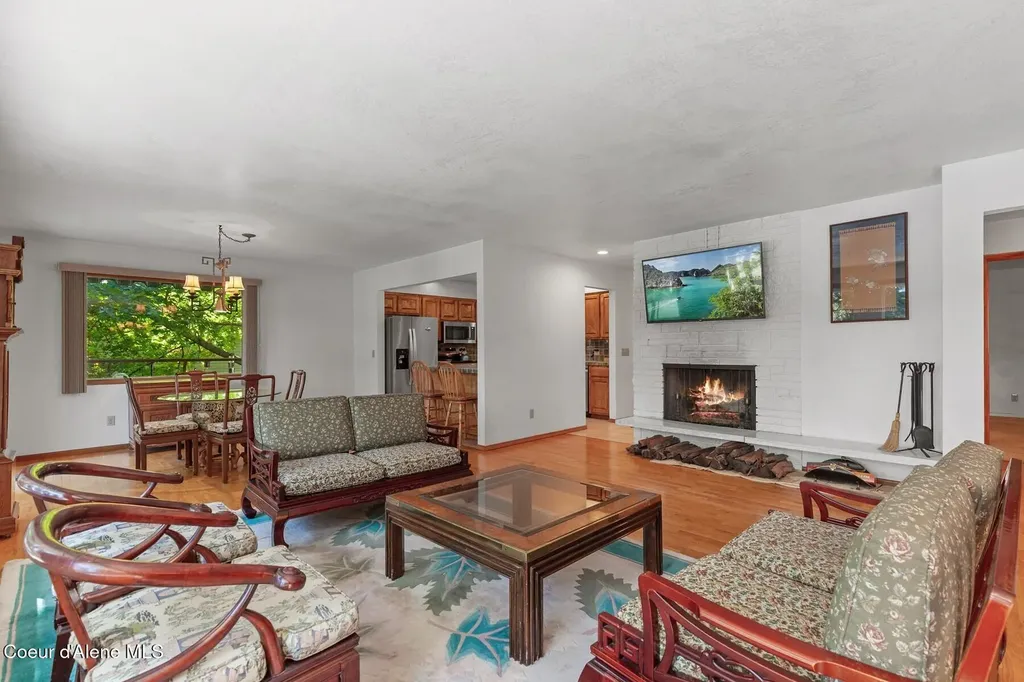 11354 N Avondale Loop Hayden ID 83835