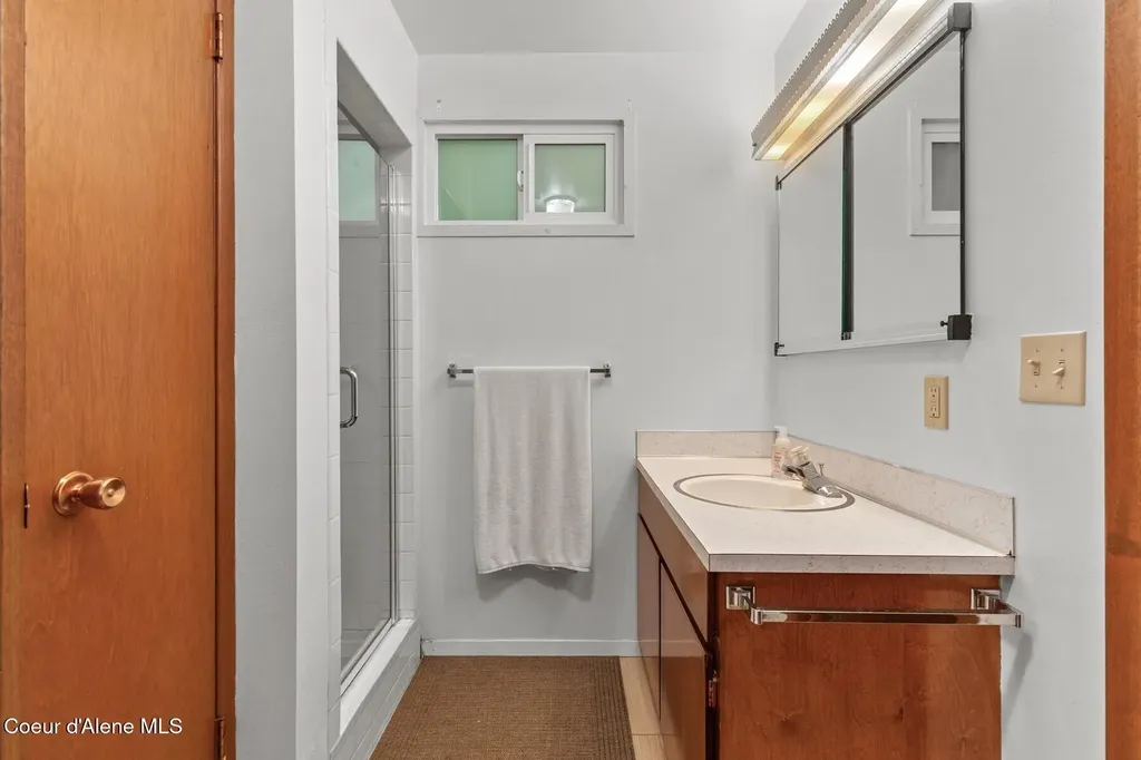 11354 N Avondale Loop Hayden ID 83835