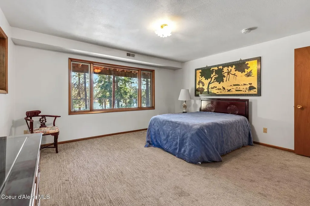11354 N Avondale Loop Hayden ID 83835