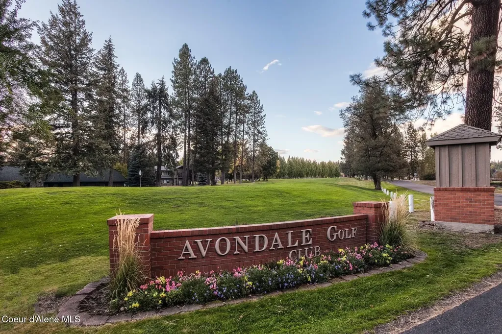 11354 N Avondale Loop Hayden ID 83835