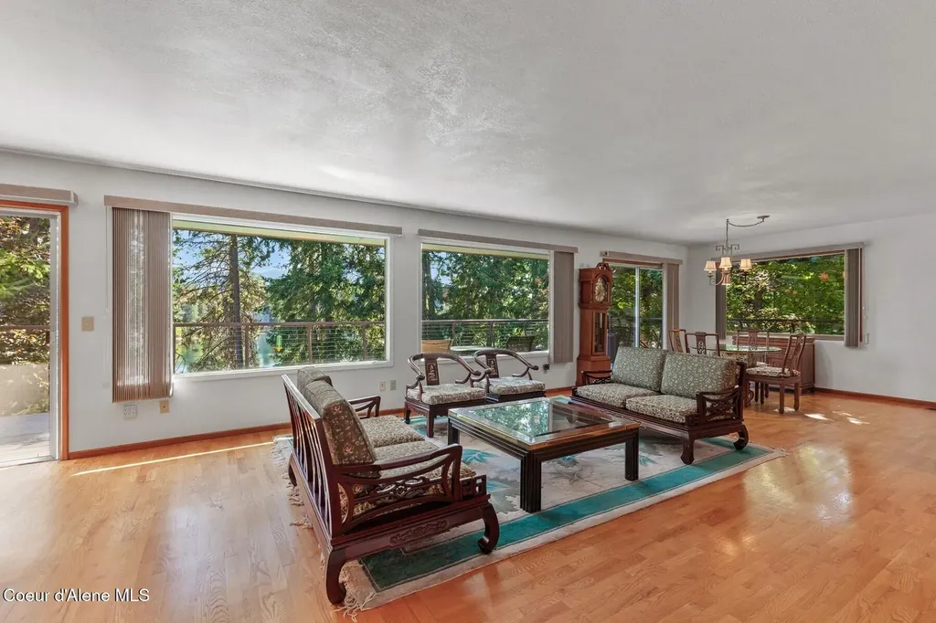 11354 N Avondale Loop Hayden ID 83835