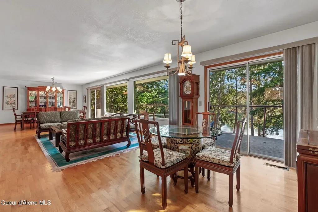 11354 N Avondale Loop Hayden ID 83835