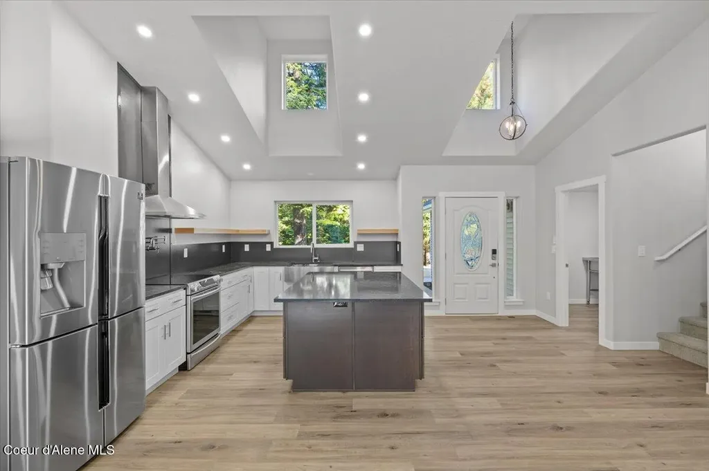 10050 E Duce Road Athol ID 83801