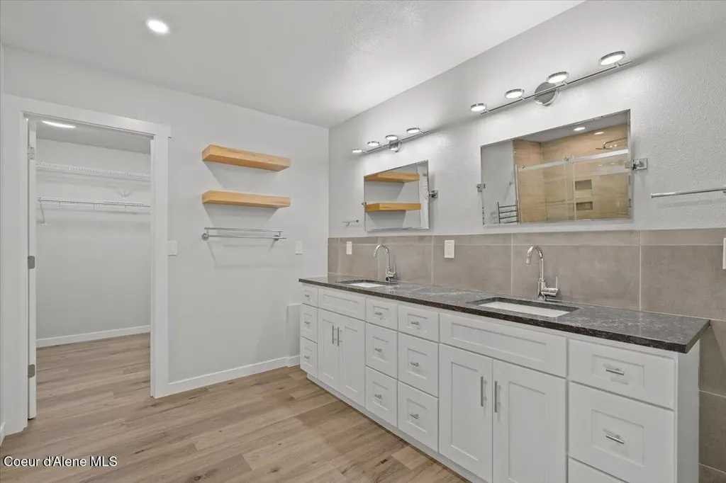 10050 E Duce Road Athol ID 83801