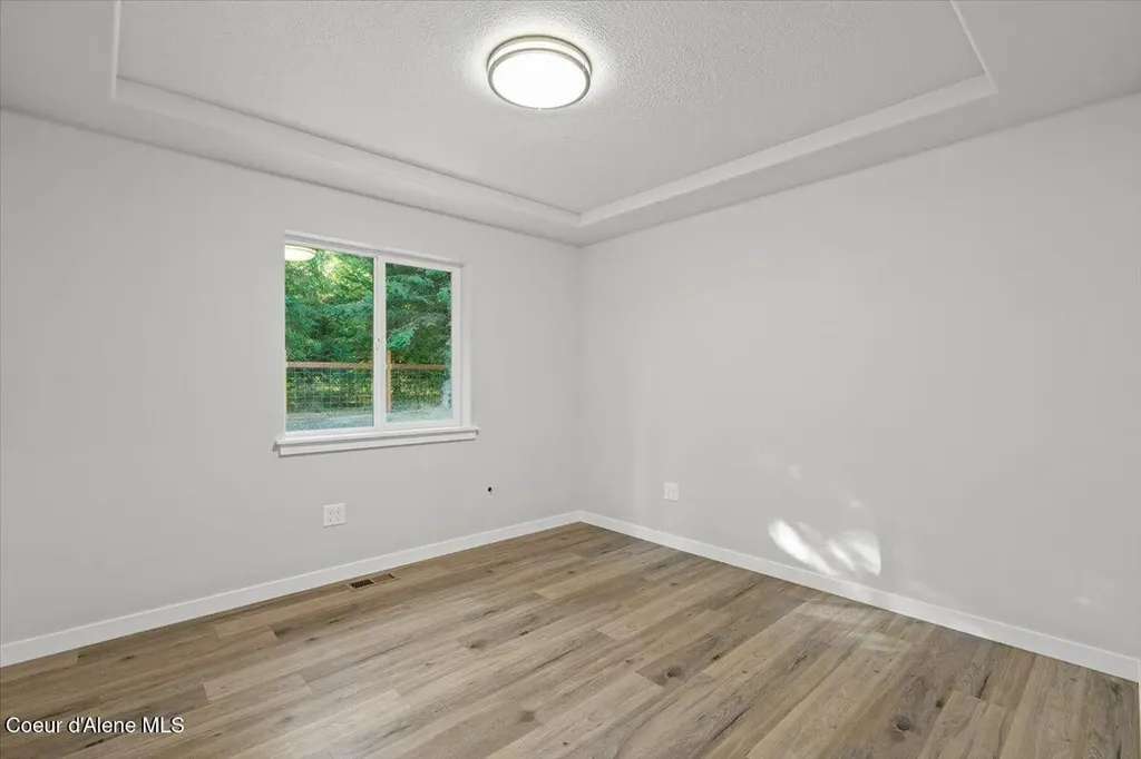 10050 E Duce Road Athol ID 83801