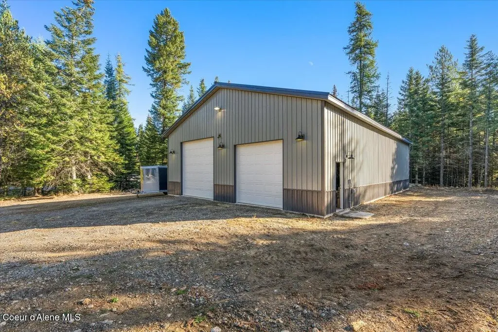 10050 E Duce Road Athol ID 83801
