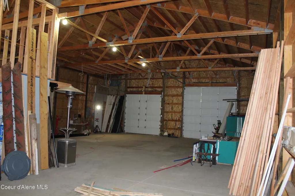 10050 E Duce Road Athol ID 83801