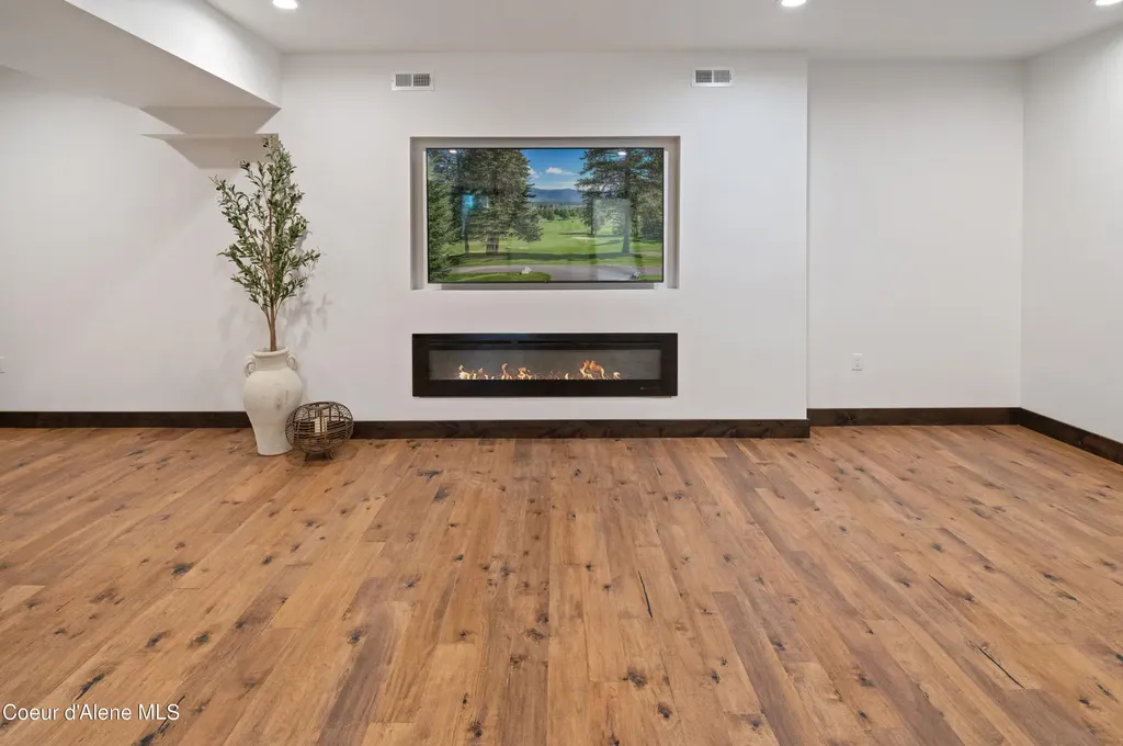7 Timber Grove Sandpoint ID 83864