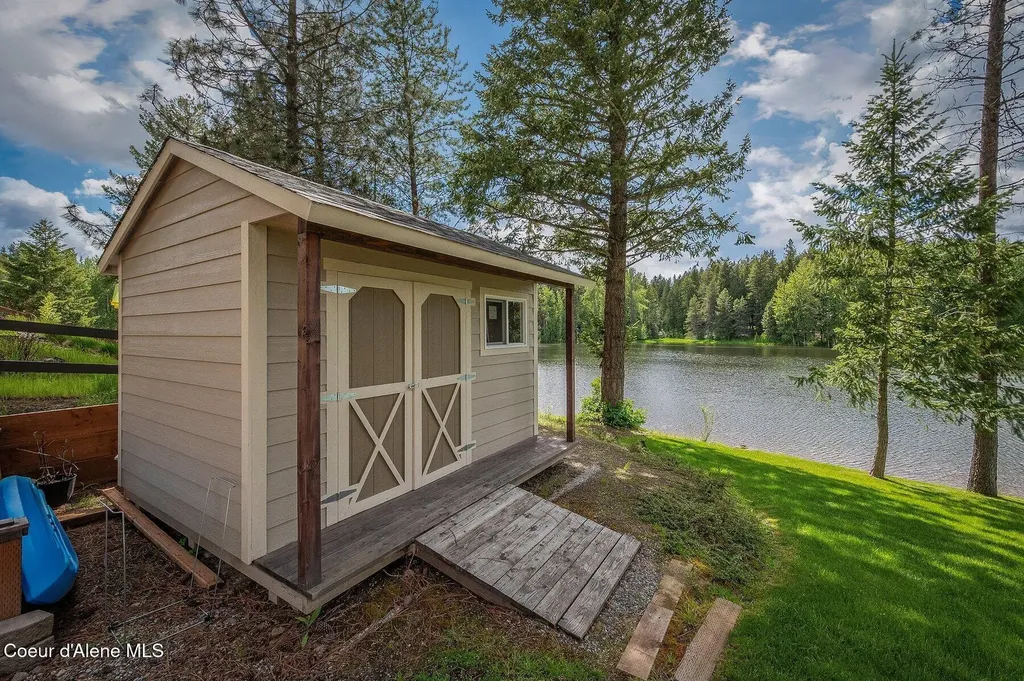 53 Hanaford Court Blanchard ID 83804